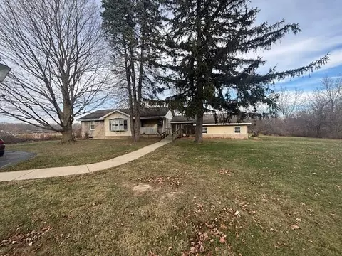 516 N 325, Valparaiso, IN 46385
