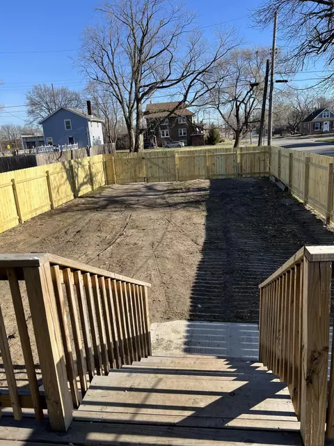 Exterior - 579 Tennessee St, Gary, IN 46402 photo 2 of 2