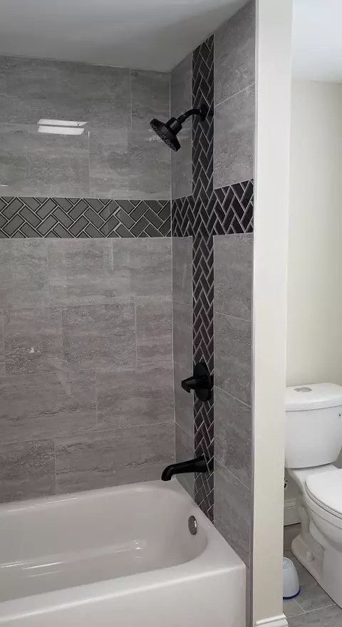 Bath - 579 Tennessee St, Gary, IN 46402 photo 3 of 3