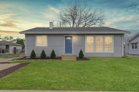 3245 Farmer Dr, Highland, IN 46322