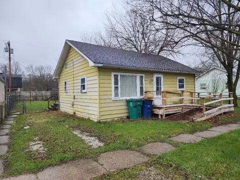 459 Evanston Rd, Kingsford Heights, IN 46346