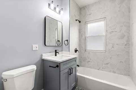 Bath - 6536 Madison Ave, Hammond, IN 46324 photo 1 of 1