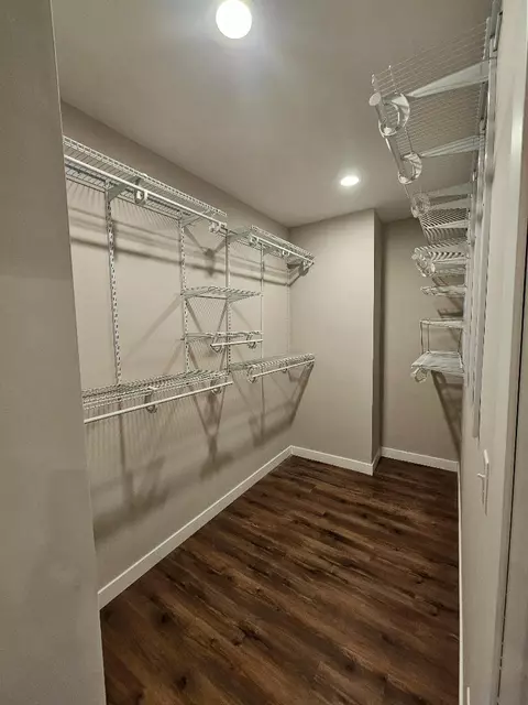 9805 Trinity Ct, De Motte, IN 46310 photo 13