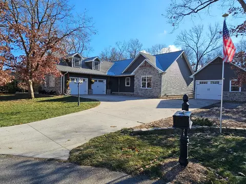 9805 Trinity Ct, De Motte, IN 46310 photo 7