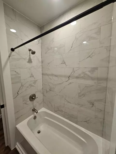 9805 Trinity Ct, De Motte, IN 46310 photo 32
