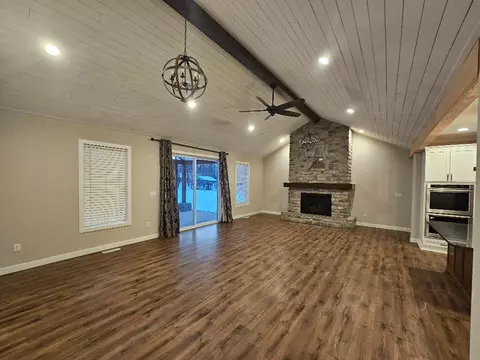 9805 Trinity Ct, De Motte, IN 46310 photo 24