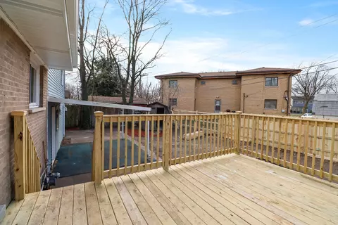 Exterior - 7216 Tilley Dr, Hammond, IN 46324 photo 2 of 3