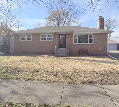 8042 Madison Ave, Munster, IN 46321