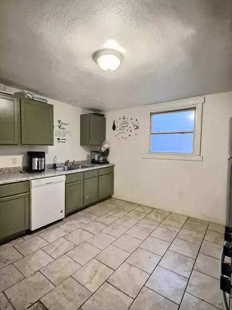 1224 W 15th Ave, Gary, IN 46407 photo 10