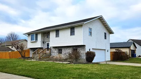 693 Admiral Dr, Porter, IN 46304 photo 11