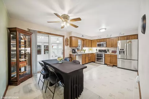 6965 W 85th Pl, Crown Point, IN 46307 photo 3