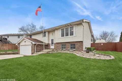 6965 W 85th Pl, Crown Point, IN 46307 photo 1