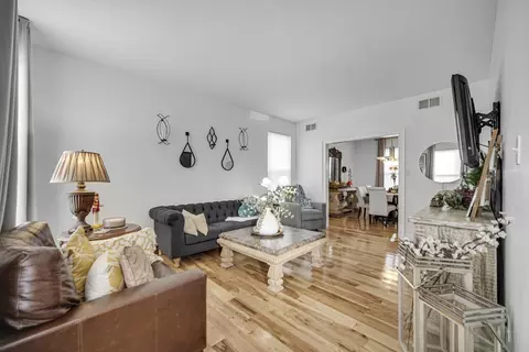 10259 Sutton Pl, Munster, IN 46321 photo 5