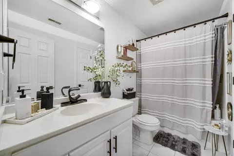 10259 Sutton Pl, Munster, IN 46321 photo 17