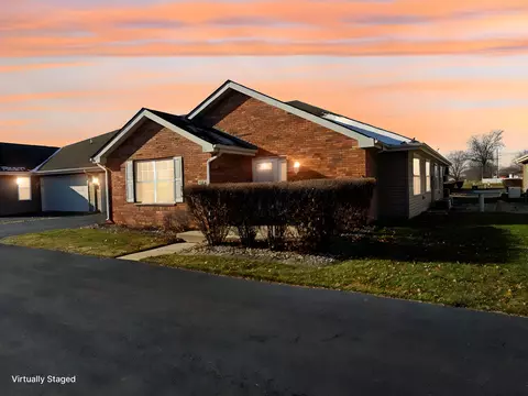 346 W 43rd Ct, Griffith, IN 46319 photo 3