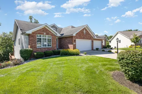 10781 Oakridge Ct, Saint John, IN 46373