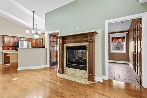 7311 E 104th Pl, Crown Point, IN 46307 photo 11