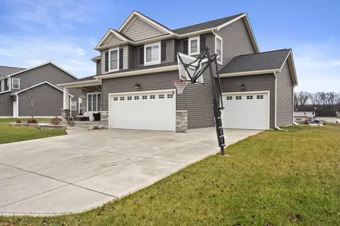 246 Falcon Way, Valparaiso, IN 46385