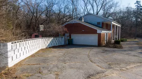 7900 Ash Ave, Gary, IN 46403 photo 4