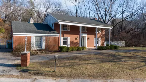 7900 Ash Ave, Gary, IN 46403 photo 2