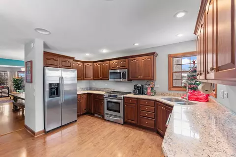 8408 Beech Ave, Munster, IN 46321 photo 13