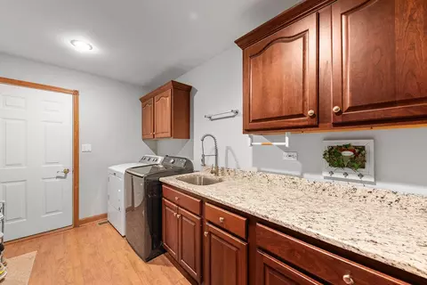 8408 Beech Ave, Munster, IN 46321 photo 21