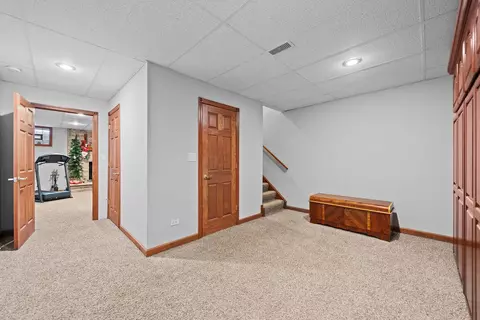 8408 Beech Ave, Munster, IN 46321 photo 28