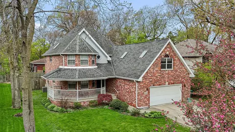 8408 Beech Ave, Munster, IN 46321 photo 1
