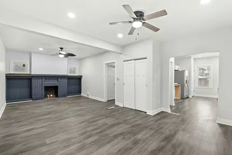 Living - 412 Grant St, Gary, IN 46404 photo 2 of 4