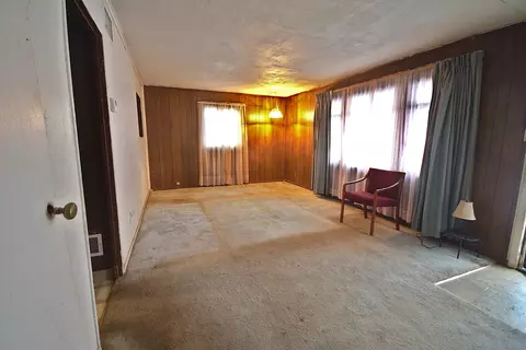 779 Matthews St, Gary, IN 46406 photo 9
