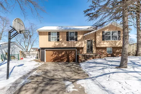 710 Apache Ln, Lowell, IN 46356 photo 3