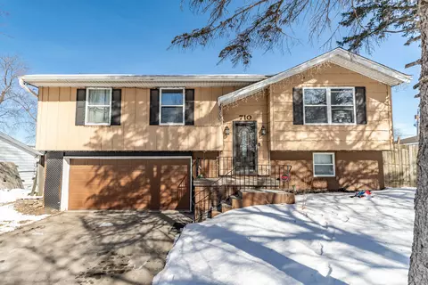 710 Apache Ln, Lowell, IN 46356 photo 1