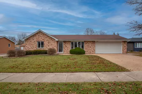 Exterior - 2443 Flat Rock Rd, Dyer, IN 46311 photo 1 of 4