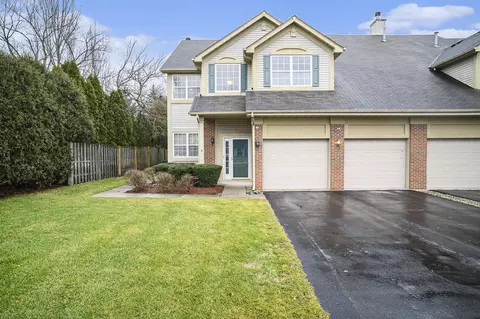 Exterior - 8011 Knickerbocker Pl, Dyer, IN 46311 photo 3 of 6