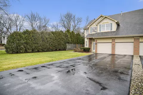 Exterior - 8011 Knickerbocker Pl, Dyer, IN 46311 photo 2 of 6