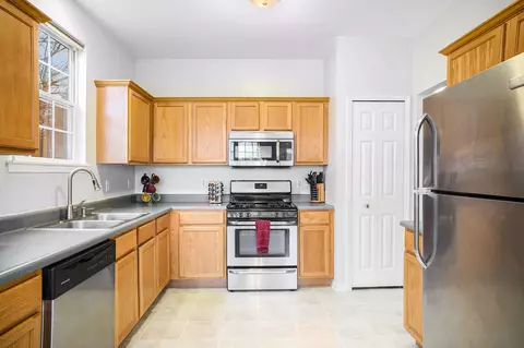 Kitchen - 8011 Knickerbocker Pl, Dyer, IN 46311 photo 1 of 1
