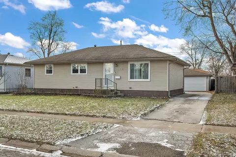 8010 Duluth St, Highland, IN 46322