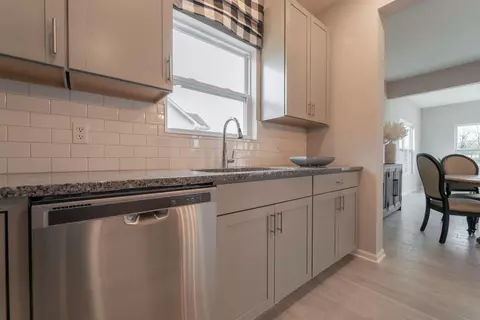 Kitchen - 3010 E 105th Ave, Crown Point, IN 46307 photo 3 of 5