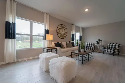 Living - 3010 E 105th Ave, Crown Point, IN 46307 photo 2 of 2