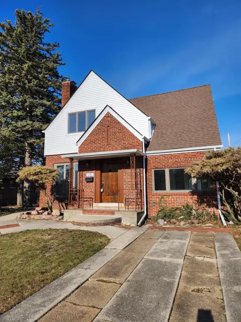 245 Fairbanks Pl, Munster, IN 46321