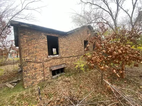933 E Ridge Rd, Gary, IN 46409 photo 5