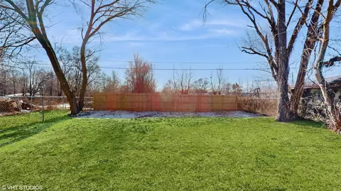 4333 E 11th Pl, Gary, IN 46403 photo 25