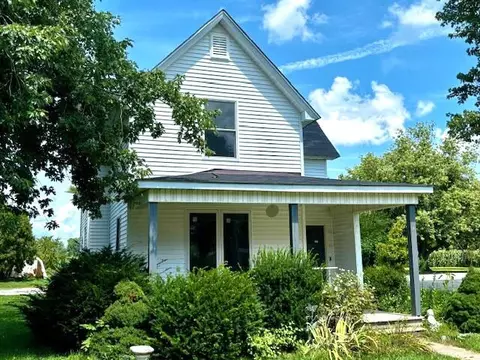 416 E Main St, Brook, IN 47922 photo 3