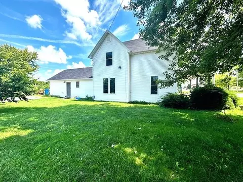 416 E Main St, Brook, IN 47922 photo 4
