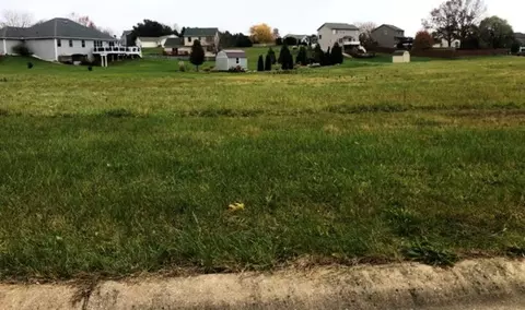 2979 N Morning Glory Ave, Rolling Prairie, IN 46371