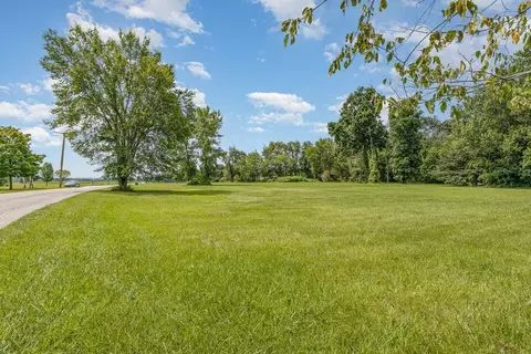 686 S 225, Hebron, IN 46341 photo 5
