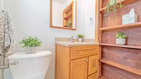 7216 Olcott Ave, Hammond, IN 46323 photo 19