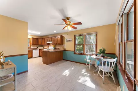 11122 West Dr, De Motte, IN 46310 photo 13
