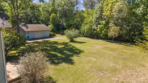 11122 West Dr, De Motte, IN 46310 photo 38