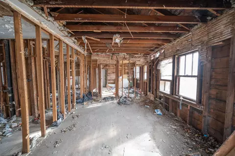 1069 Polk St, Gary, IN 46402 photo 9